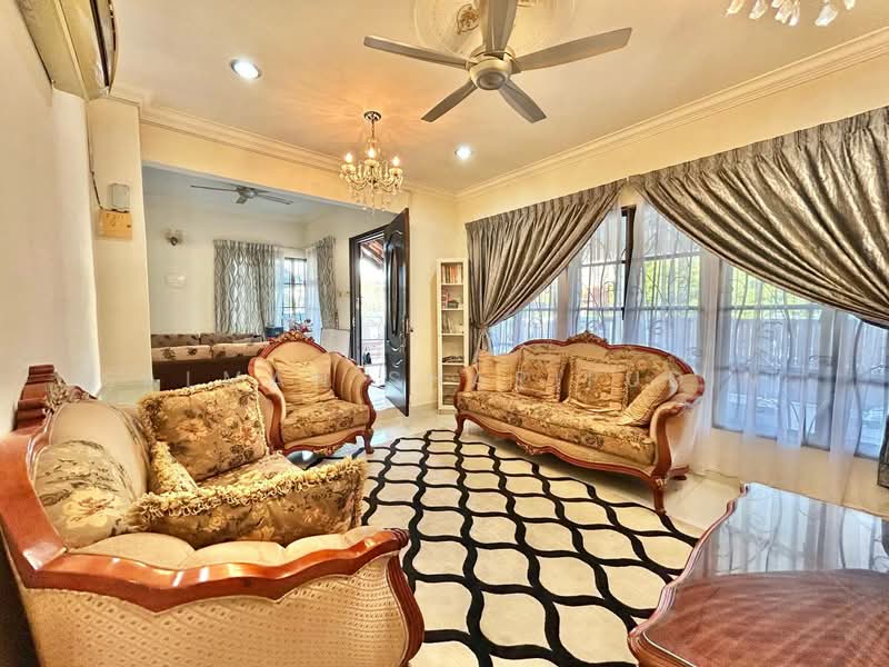 Semi-Detached House for Sale in Shah Alam (Selangor) - Salman Sharifudin - Living Room - PropertyGuru.com.my