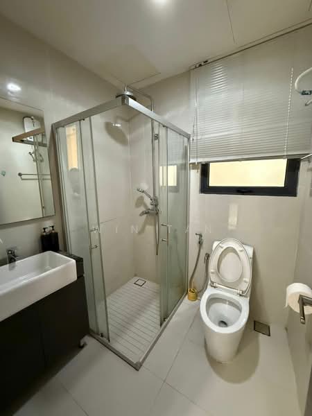 Amberside @ Country Garden Danga Bay untuk Untuk Disewa - RM 2,500 /bulan, Feb 2026 - Bathroom - PropertyGuru.com.my