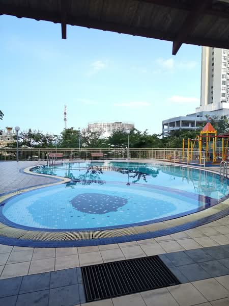 Apartment for Sale at Puteri Bayu Apartment - Steven Wong - Pool - PropertyGuru.com.my