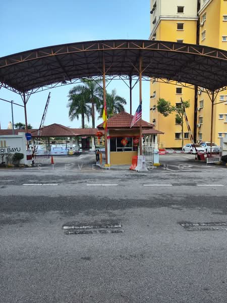 Apartment for Sale at Puteri Bayu Apartment - Steven Wong - Exterior - PropertyGuru.com.my