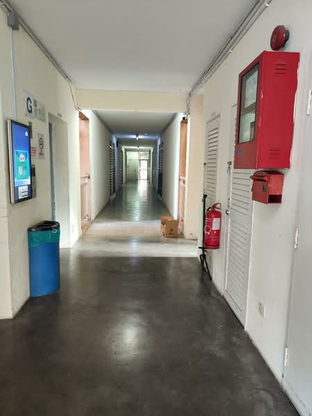 Apartment for Sale at Puteri Bayu Apartment - Steven Wong - Corridor - PropertyGuru.com.my