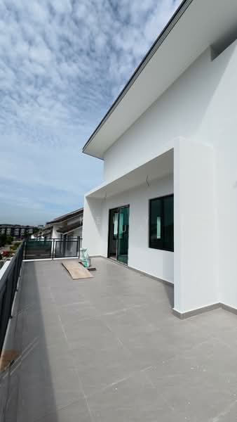 2-storey Terraced House for Sale in Kajang (Selangor) - Kelly Chua - Balcony - PropertyGuru.com.my