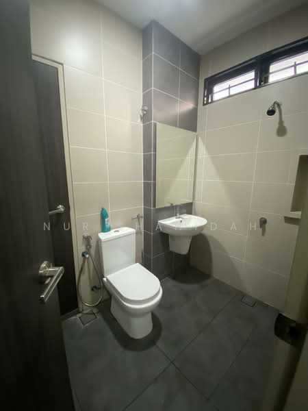 2 Storey Terrace Elmina Valley 1 untuk Untuk Disewa - RM 2,500 /bulan, Feb 2026 - PropertyGuru.com.my