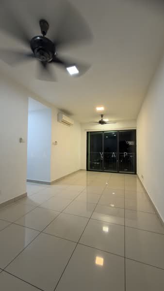 KL Traders Square untuk Untuk Disewa - RM 1,399 /bulan, Mac 2026 - Living Room - PropertyGuru.com.my