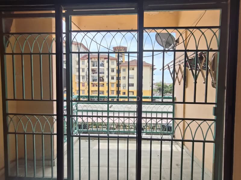 Prima Bayu Apartment untuk Untuk Disewa - RM 1,300 /bulan, Mac 2026 - Balcony - PropertyGuru.com.my