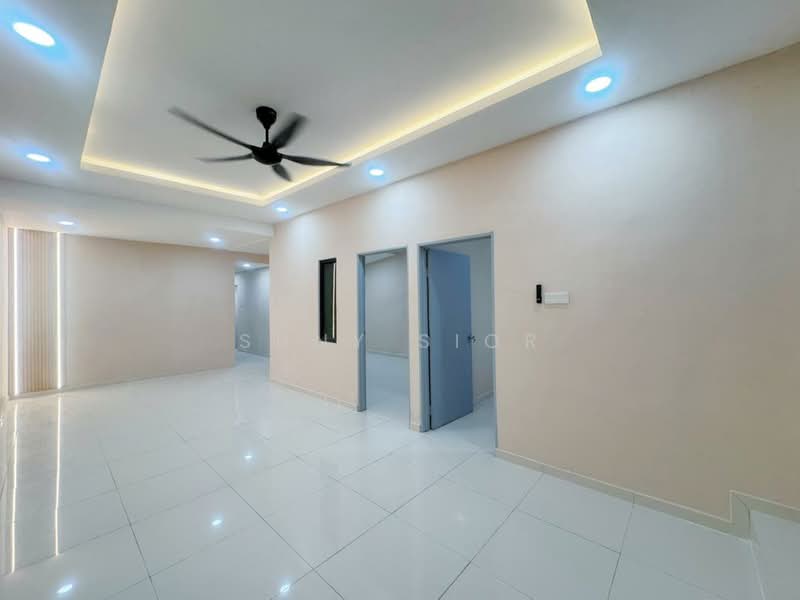 1-storey Terraced House for Sale in Taman Sri Putri (Skudai) - Suny Sior - Living Room - PropertyGuru.com.my