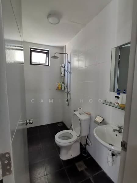 Service Residence for Rent at VIM 3 @ Desa Park North - Camie Hoo - Bathroom - PropertyGuru.com.my