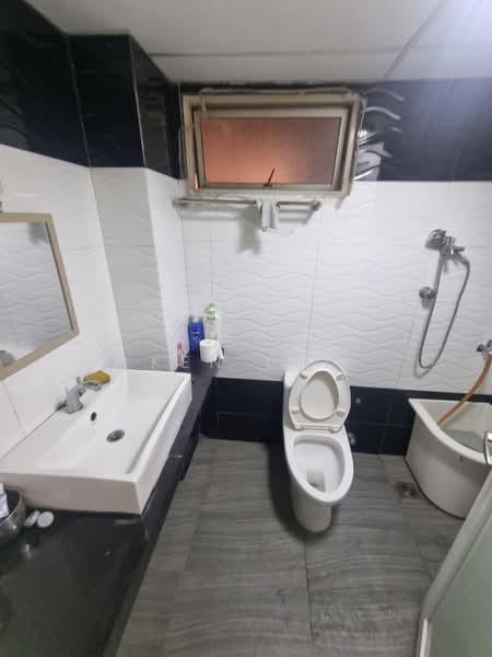 Sri Intan 2 untuk Untuk Dijual - RM 320,000, Feb 2026 - Bathroom - PropertyGuru.com.my