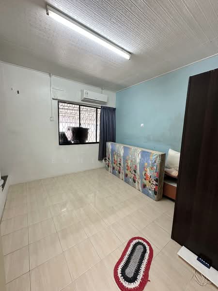 2-storey Terraced House for Sale in Saleng (Senai) - Eunice Ng - Bedroom - PropertyGuru.com.my