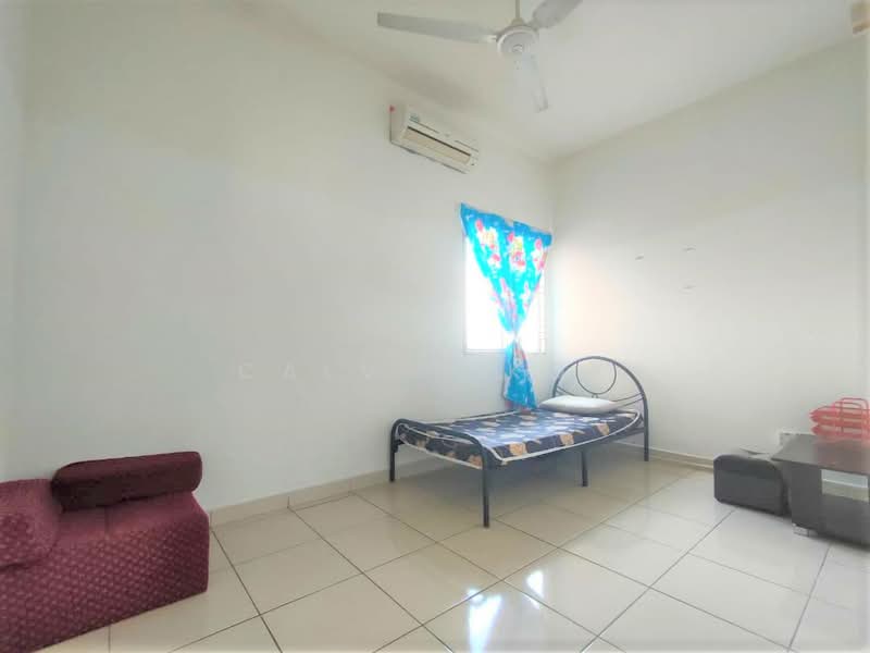 Apartment for Sale at Pangsapuri Sri Cempaka - Calvin Kok - Bedroom - PropertyGuru.com.my