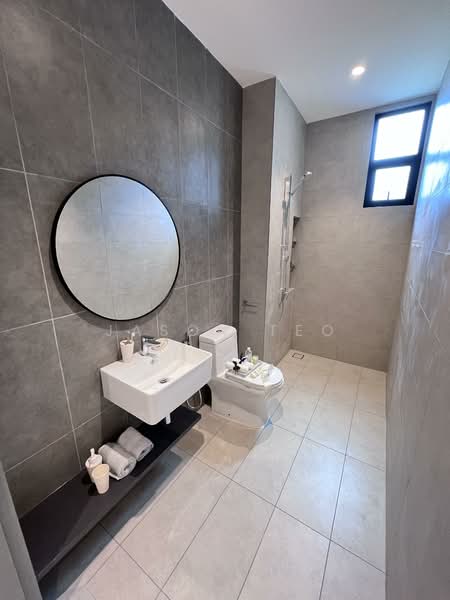 Cluster House for Sale in Bandar Baru Permas Jaya (Permas Jaya) - Jason Teo - Downstair's Bathroom - PropertyGuru.com.my