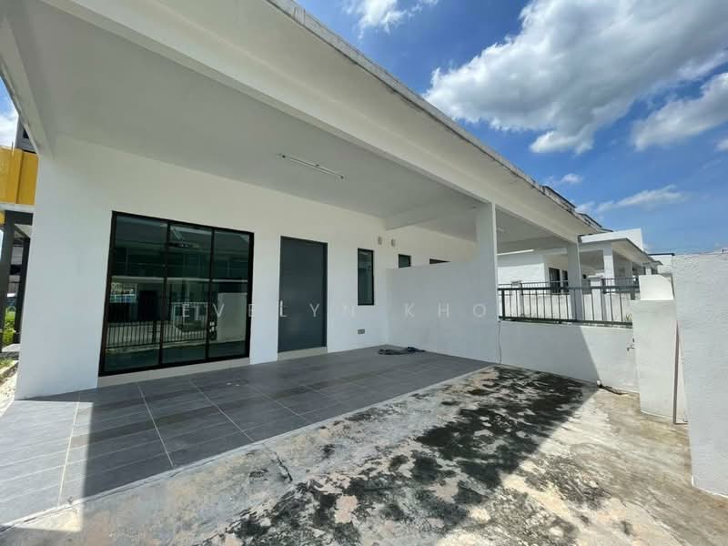 Semi-Detached House for Sale in Taman Scientex Rawang (Rawang) - Evelyn Khoo - Exterior - PropertyGuru.com.my