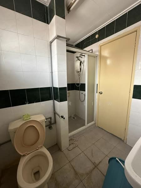 2-storey Terraced House for Rent in Petaling Jaya (Selangor) - Victor Liew - Bathroom - PropertyGuru.com.my