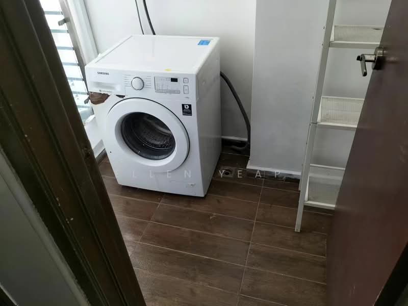 Amberside @ Country Garden Danga Bay untuk Untuk Dijual - RM 498,000, Feb 2026 - Balcony - PropertyGuru.com.my