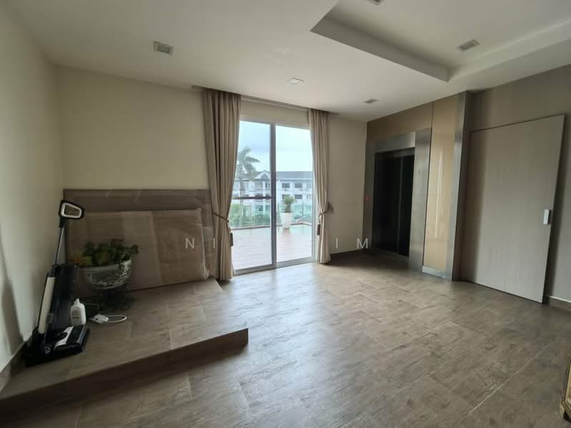 Bungalow for Sale in SS11, Kelab Golf Diraja Subang (Petaling Jaya) - Nick Sim - Living Room - PropertyGuru.com.my