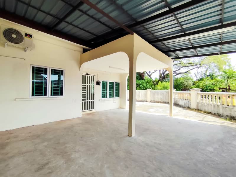 1-storey Terraced House for Sale in Taman Badri Shah (Lahat) - N. Melisa - Exterior - PropertyGuru.com.my