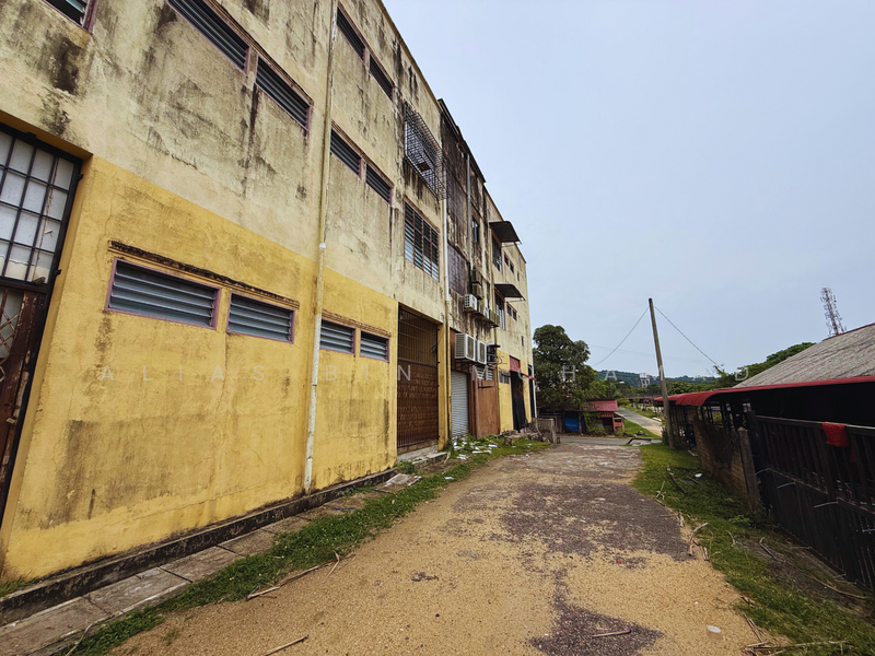 Shoplot 3 Tingkat + Business Hotel di Kuala Dungun untuk Untuk Dijual - RM 980,000, Mac 2026 - Exterior - PropertyGuru.com.my