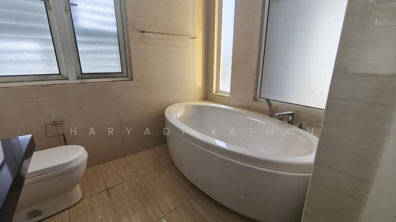 Semi-Detached House for Rent in Ampang Jaya (Ampang) - Haryadi Katmon - Bathroom - PropertyGuru.com.my
