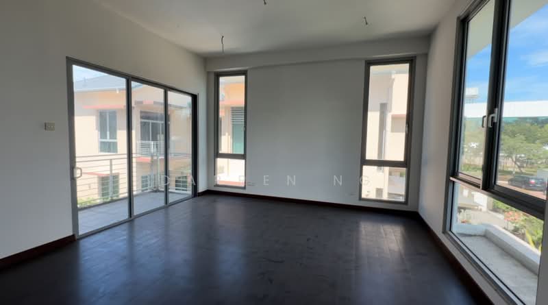 Rumah Banglo untuk Dijual di Saujana (Selangor) - Darren Ng - Balcony - PropertyGuru.com.my