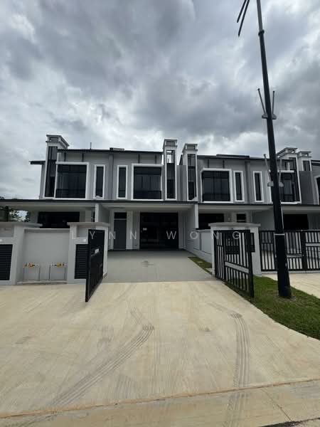 2-storey Terraced House for Sale in Taman Mount Austin (Tebrau) - Lynn Wong - Exterior - PropertyGuru.com.my