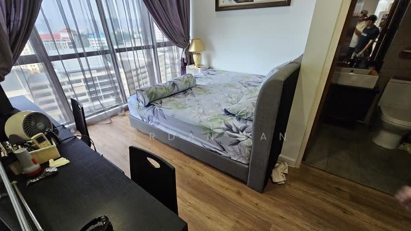 Kediaman Servis untuk Dijual di Setia SKY Residences - Jordan Tan - Bedroom - PropertyGuru.com.my