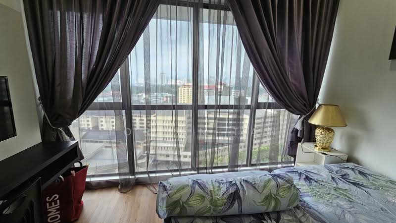 Kediaman Servis untuk Dijual di Setia SKY Residences - Jordan Tan - Bedroom - PropertyGuru.com.my
