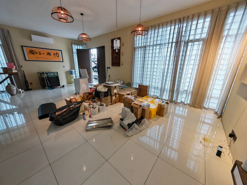 ๐ง๐ฎ๐บ๐ฎ๐ป ๐ฃ๐๐๐ฟ๐ฎ ๐ฃ๐ผ๐ด๐๐ป untuk Untuk Dijual - RM 1,690,000, Feb 2026 - Living Room - PropertyGuru.com.my