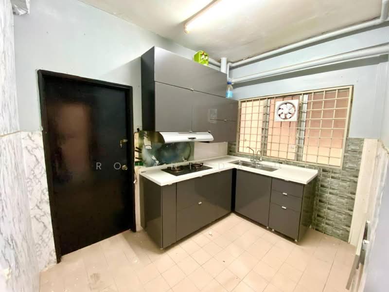 Apartment for Rent at Kenangan View - Rohani Daud - Kitchen - PropertyGuru.com.my
