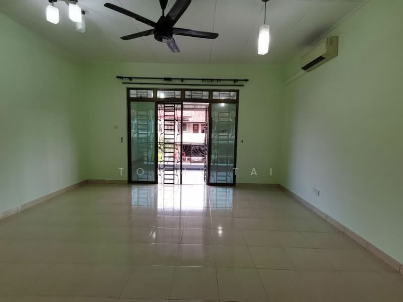 2-storey Terraced House for Sale in Bandar Dato Onn (Tebrau) - Tommy Tai - Living Room - PropertyGuru.com.my