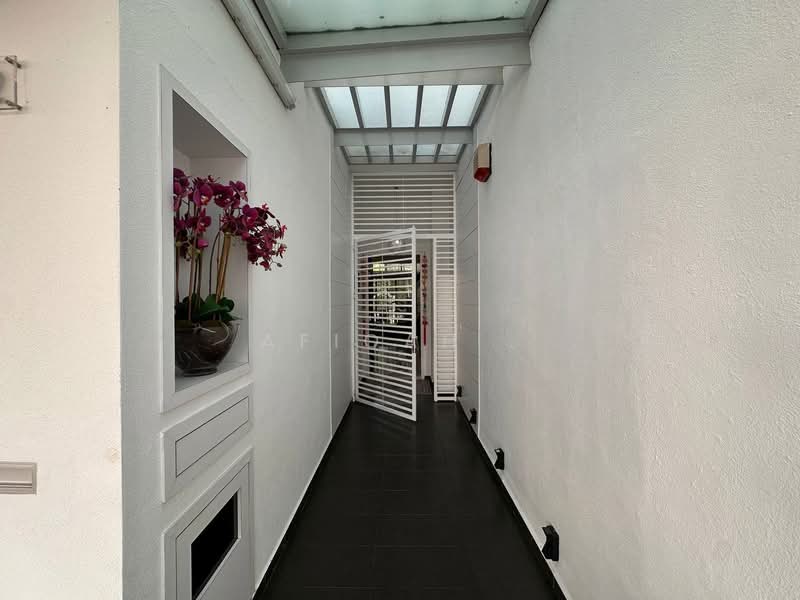 3-storey Terraced House for Sale in Cyberjaya (Selangor) - Afiqah . - Entrance - PropertyGuru.com.my