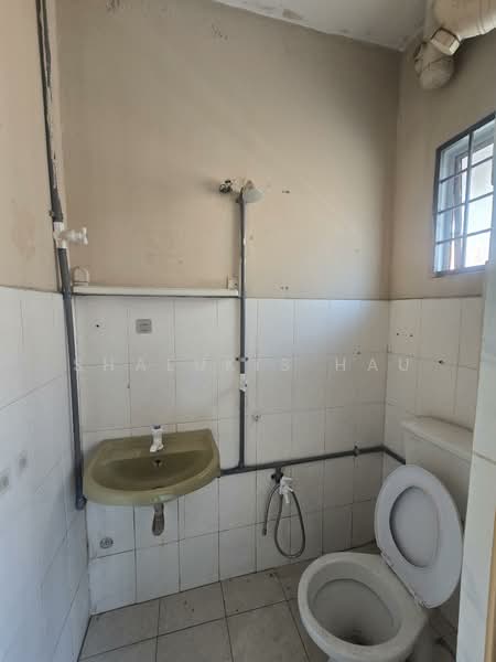 Apartment for Rent at Golden Villa - Shalukis Hau - Bathroom - PropertyGuru.com.my