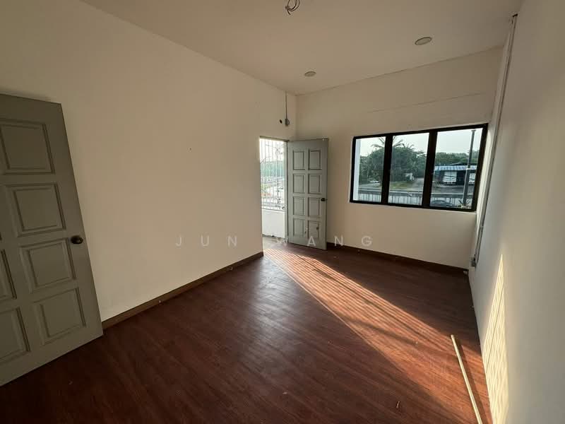 Shop for Sale in Taman Tasek (Johor Bahru) - Jun Wang - PropertyGuru.com.my