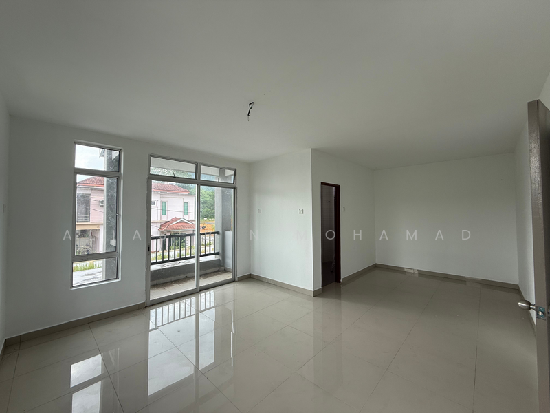2-storey Terraced House for Sale in Hulu Terengganu (Terengganu) - Alias Bin Mohamad - Living Room - PropertyGuru.com.my