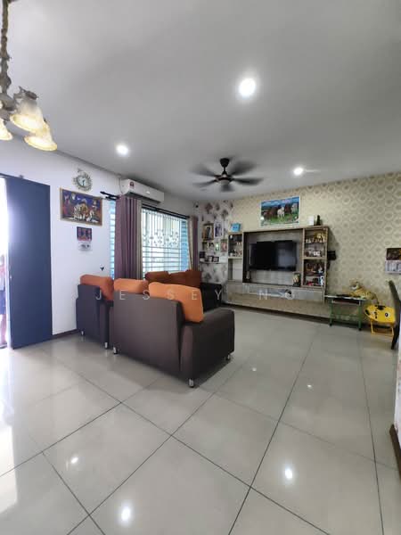 Taman Kledang Emas untuk Untuk Dijual - RM 450,000, Mac 2026 - Living Room - PropertyGuru.com.my