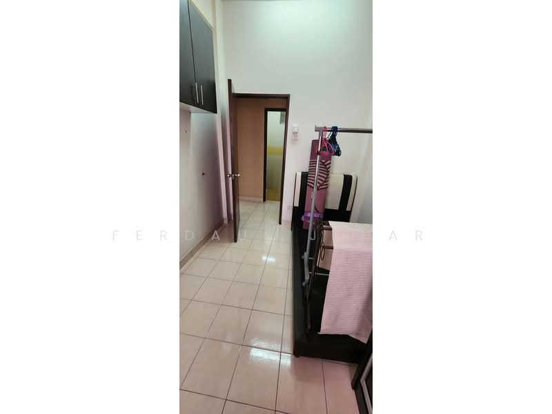 Apartment for Sale at Sri Kejora - Ferdaus Johar - Corridor - PropertyGuru.com.my