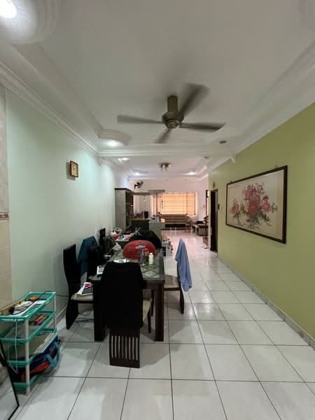 1.5-storey Terraced House for Sale in Taman Pelangi Indah (Ulu Tiram) - Kok Hui - Corridor - PropertyGuru.com.my