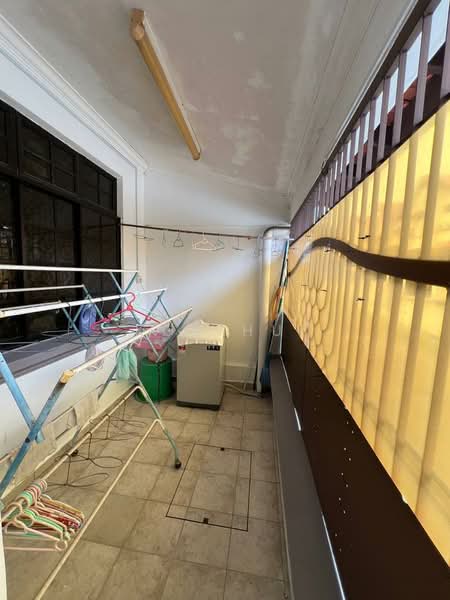 1.5-storey Terraced House for Sale in Taman Pelangi Indah (Ulu Tiram) - Kok Hui - Balcony - PropertyGuru.com.my