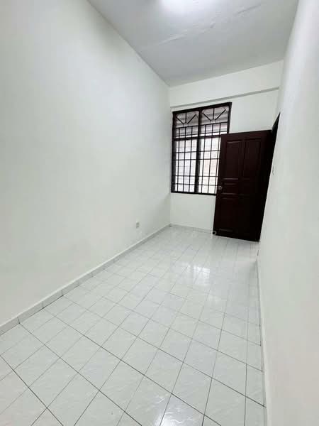 Taman Sierra Perdana untuk Untuk Disewa - RM 1,400 /bulan, Feb 2026 - Interior - PropertyGuru.com.my