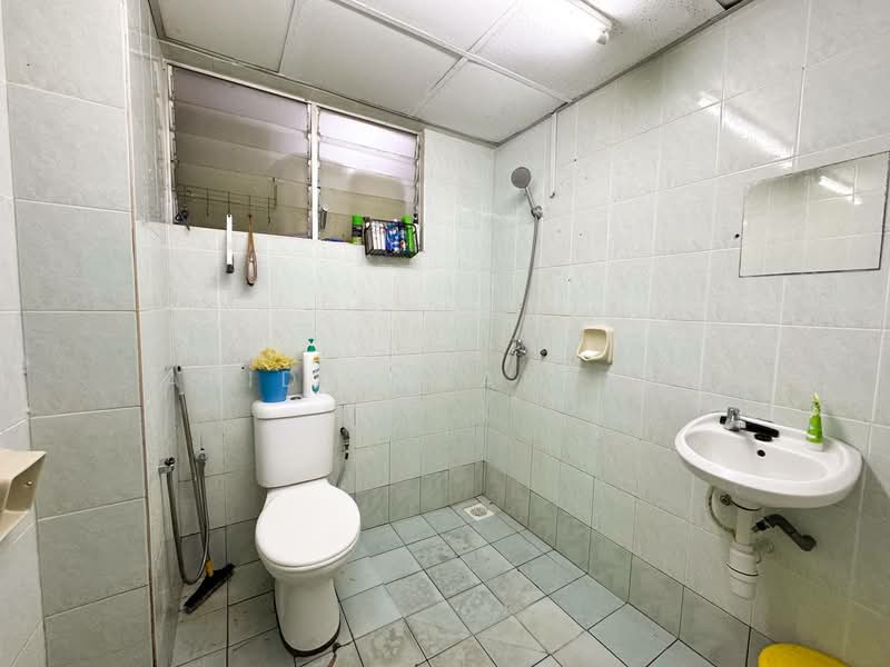 Condominium for Sale at Gurney Heights - Abid Sabarudin - Bathroom - PropertyGuru.com.my