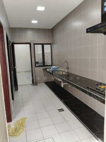 3-storey Terraced House for Rent in Petaling Jaya (Selangor) - Shawn Loh - Kitchen - PropertyGuru.com.my
