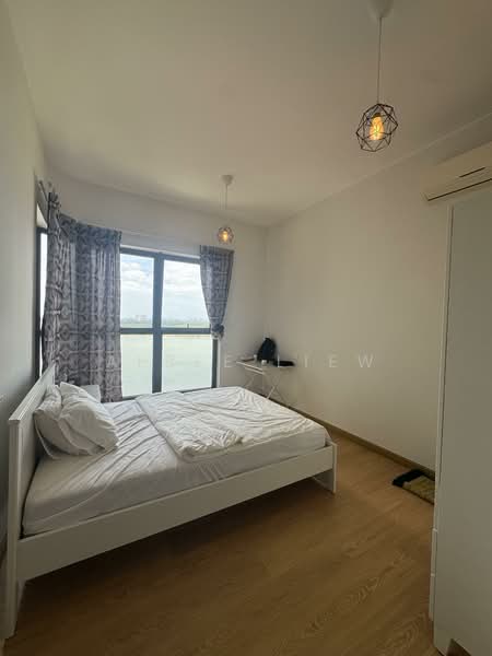Condominium for Rent at Royal Strand @ Country Garden Danga Bay - Albee Liew - Bedroom - PropertyGuru.com.my