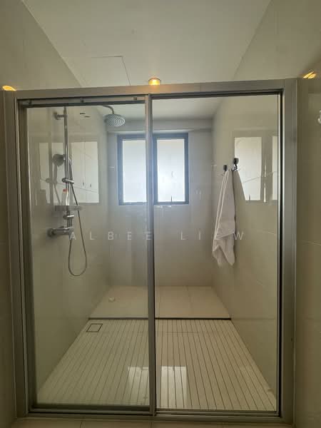 Condominium for Rent at Royal Strand @ Country Garden Danga Bay - Albee Liew - Bathroom - PropertyGuru.com.my