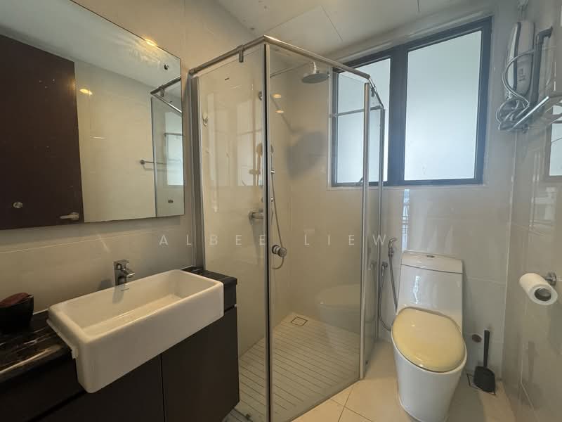 Kondominium untuk Disewa di Royal Strand @ Country Garden Danga Bay - Albee Liew - Bathroom - PropertyGuru.com.my