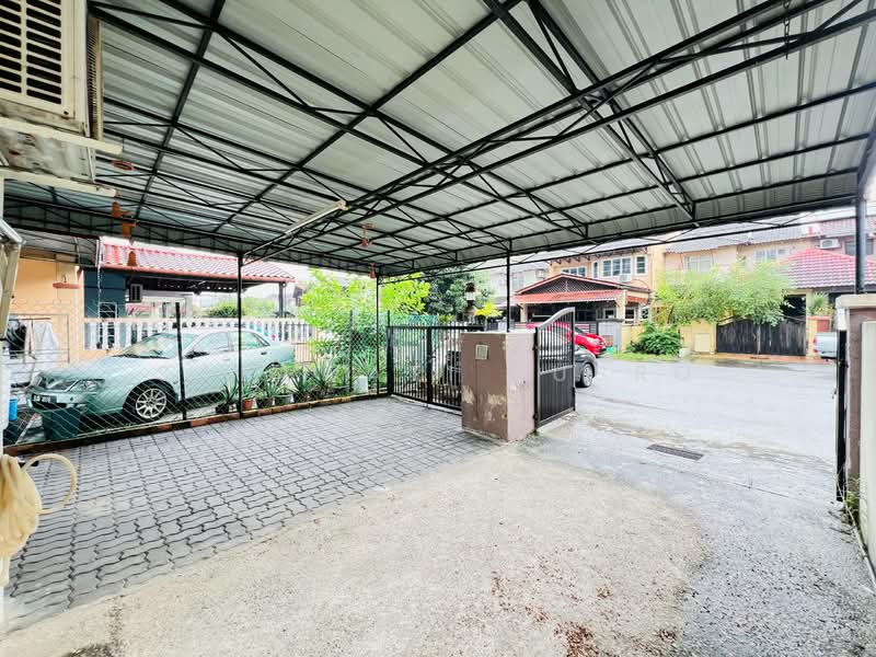 2-storey Terraced House for Sale in Usj 1 (Subang Jaya) - Salawati Busro - Exterior - PropertyGuru.com.my