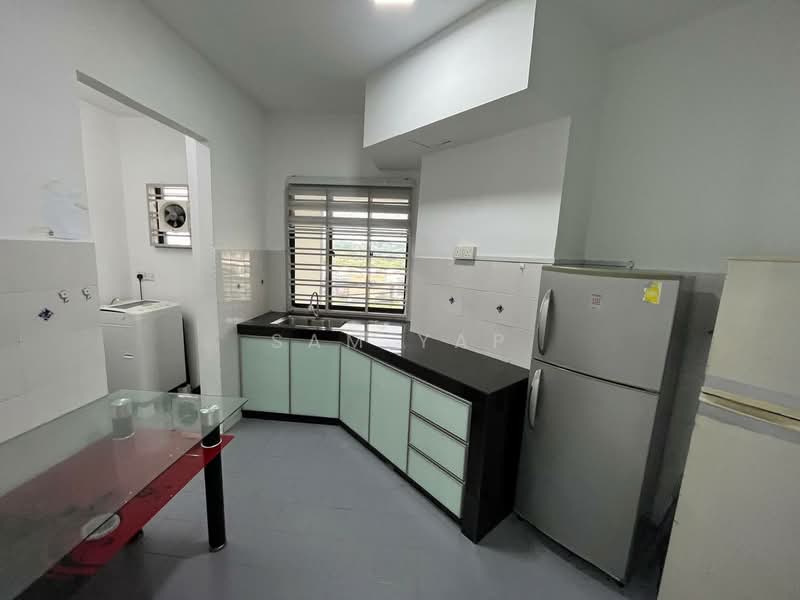 Apartment for Rent at Bayu Puteri 1 - Sam Yap - Kitchen - PropertyGuru.com.my