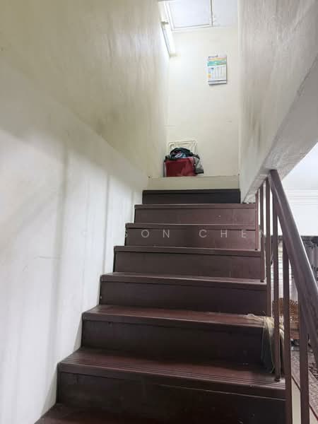 Bandar Menjalara untuk Untuk Dijual - RM 520,000, Mac 2026 - Staircase - PropertyGuru.com.my