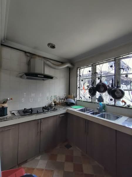 Usj 16 untuk Untuk Dijual - RM 1,050,000, Feb 2026 - Kitchen - PropertyGuru.com.my
