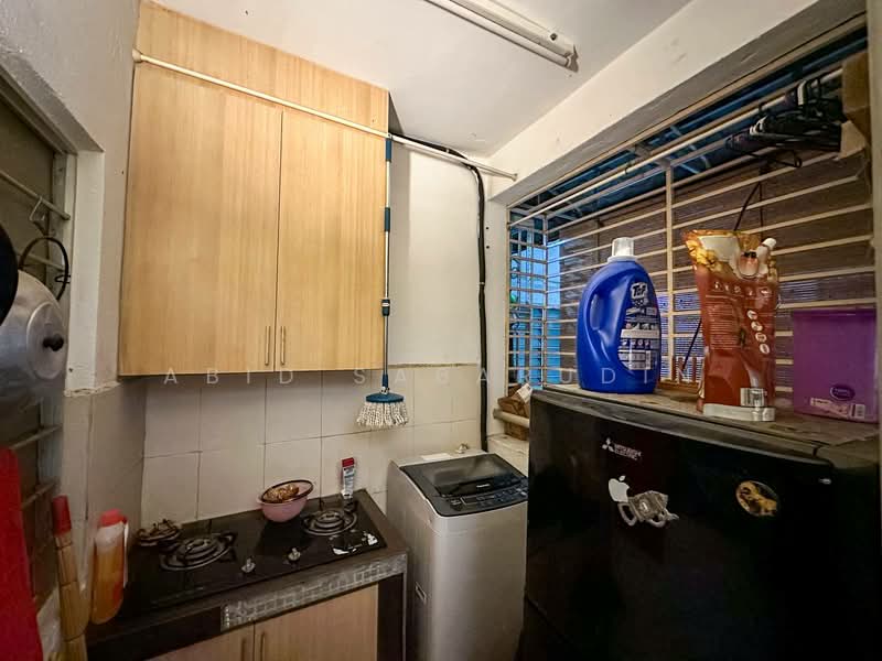 Lumayan Apartment (Bdr Tasik Permaisuri) untuk Untuk Dijual - RM 315,000, Feb 2026 - Kitchen - PropertyGuru.com.my