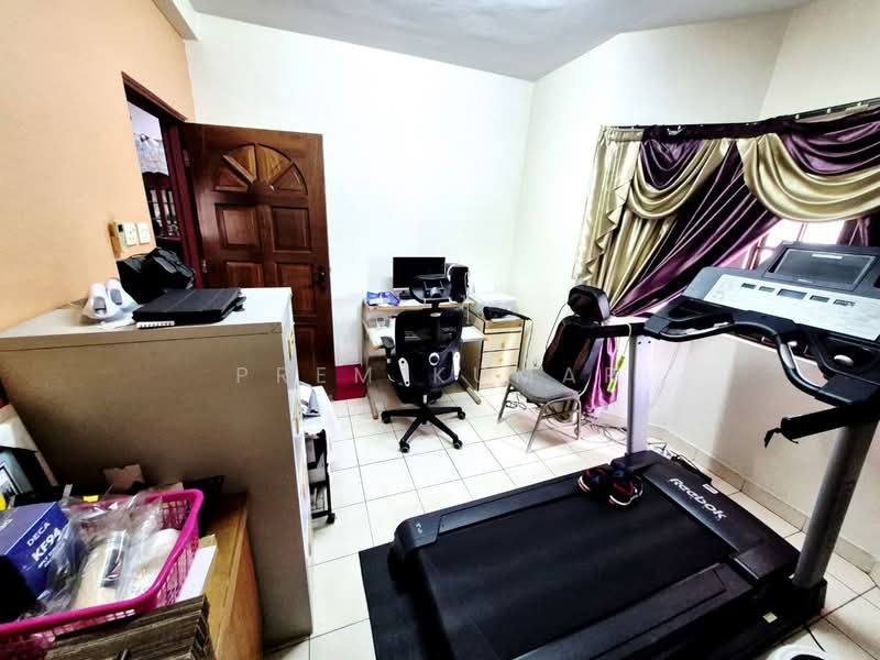 Seksyen 11 untuk Untuk Dijual - RM 2,390,000, Mac 2026 - Bedroom - PropertyGuru.com.my