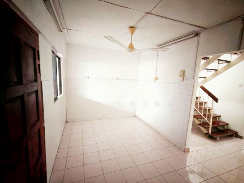 Pengkalan Double Storey Terrace House For Sale untuk Untuk Dijual - RM 220,000, Mac 2026 - Interior - PropertyGuru.com.my